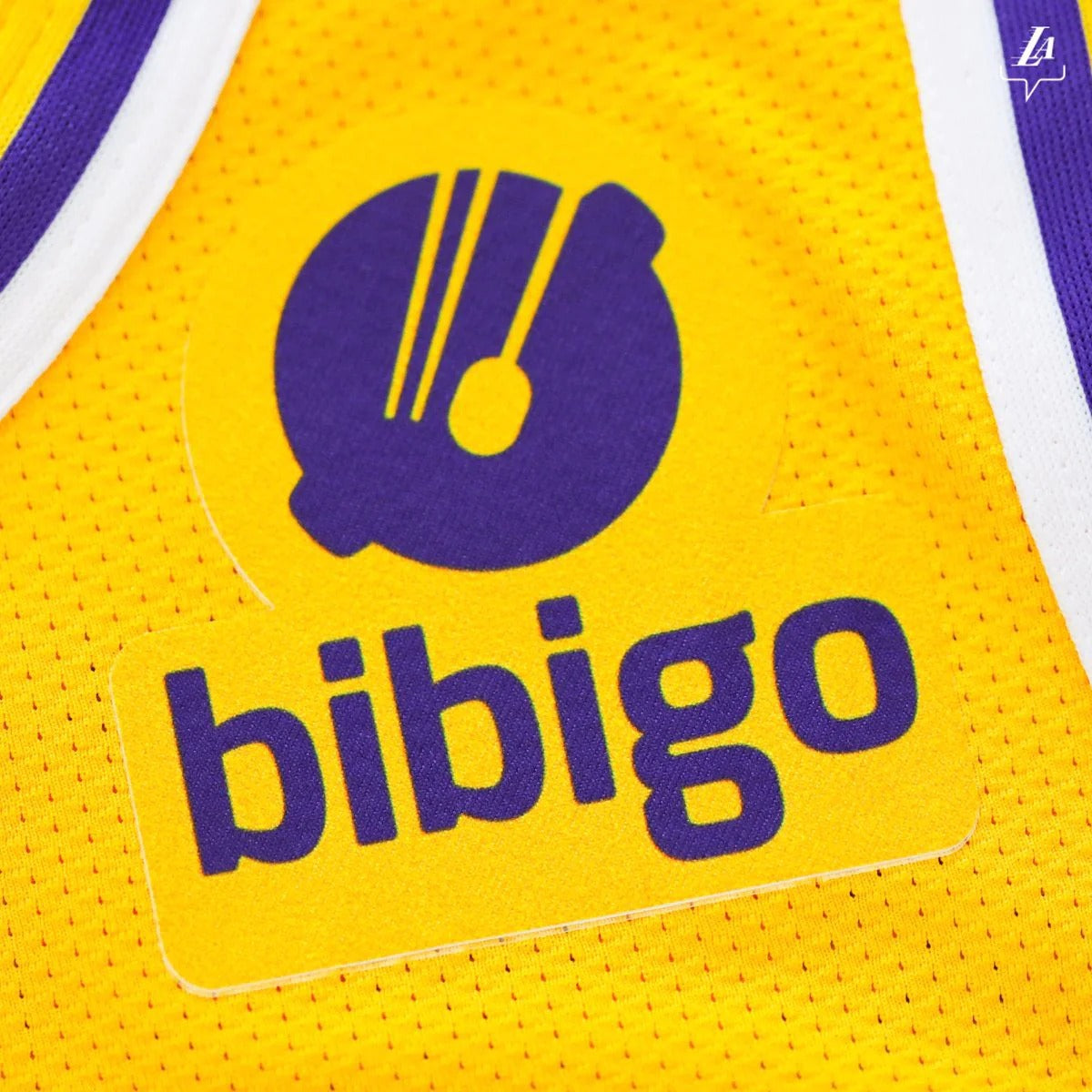 LE SSERAFIM Unisex Los Angeles Lakers Swingman Custom Jersey